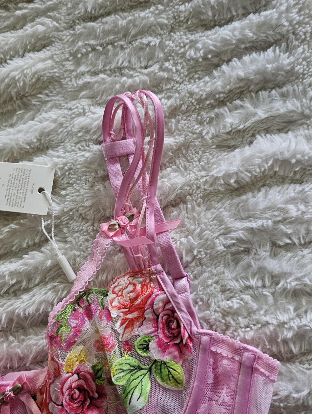 For Love And Lemons Needle Point Roses Set Small - Picture 13 of 15